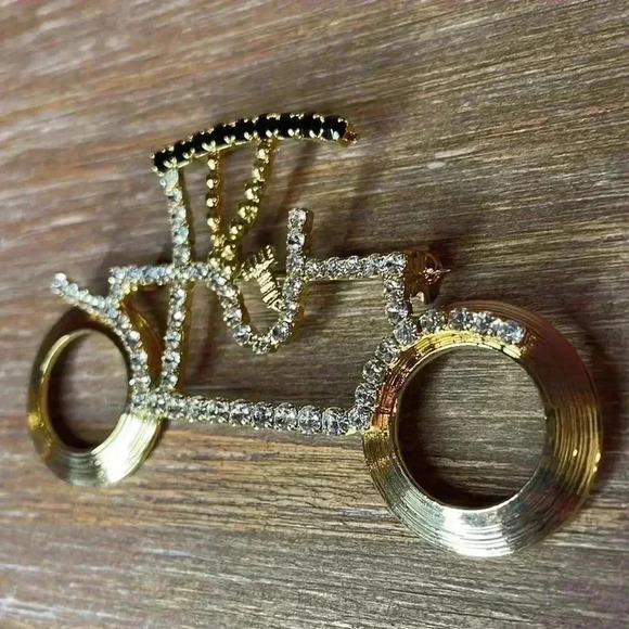 Model T Auto Brooch with Stones - Picture 4 of 8